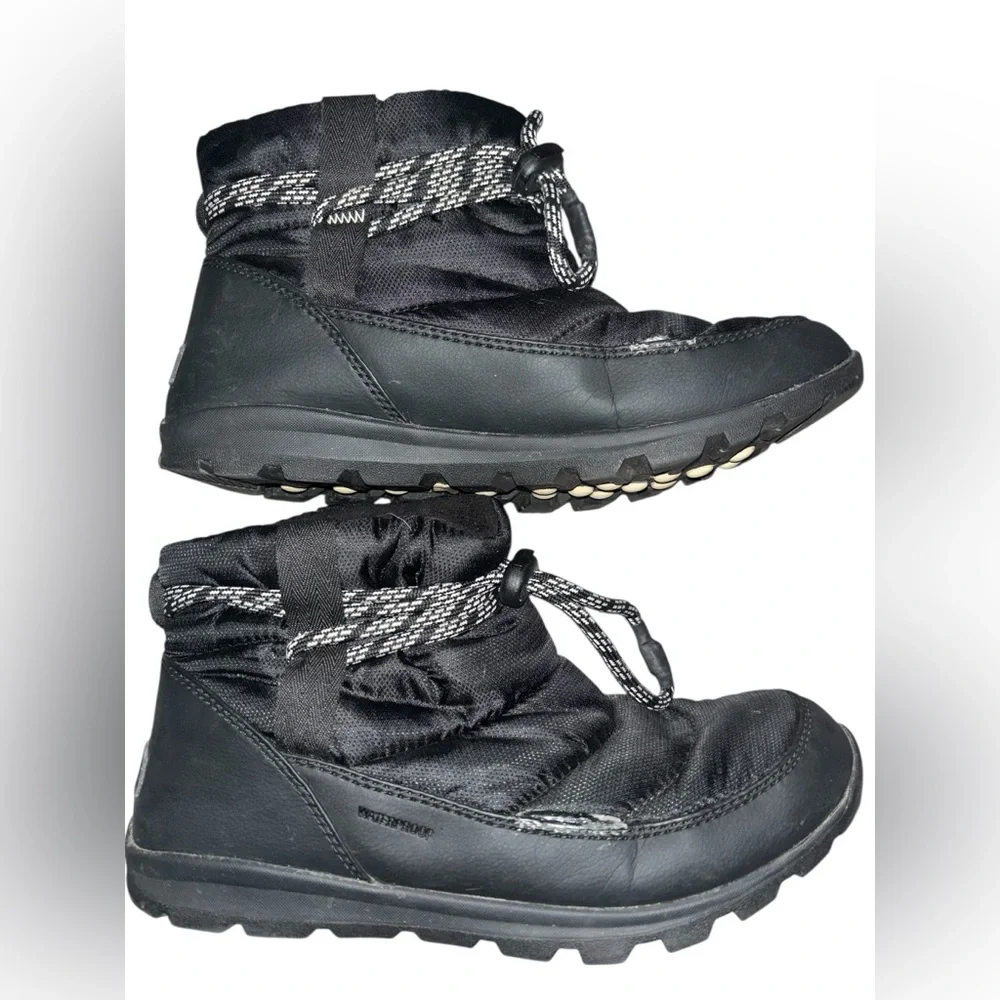 SOREL Whitney Short Camp Ankle Boot Black Nylon Puffer Winter Women's